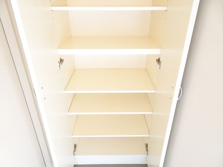 テレッツオカーサの玄関