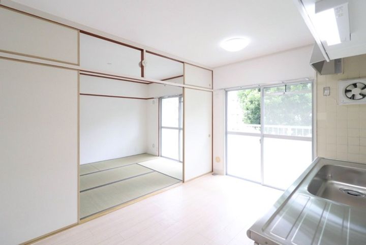 UR中山五月台の居間