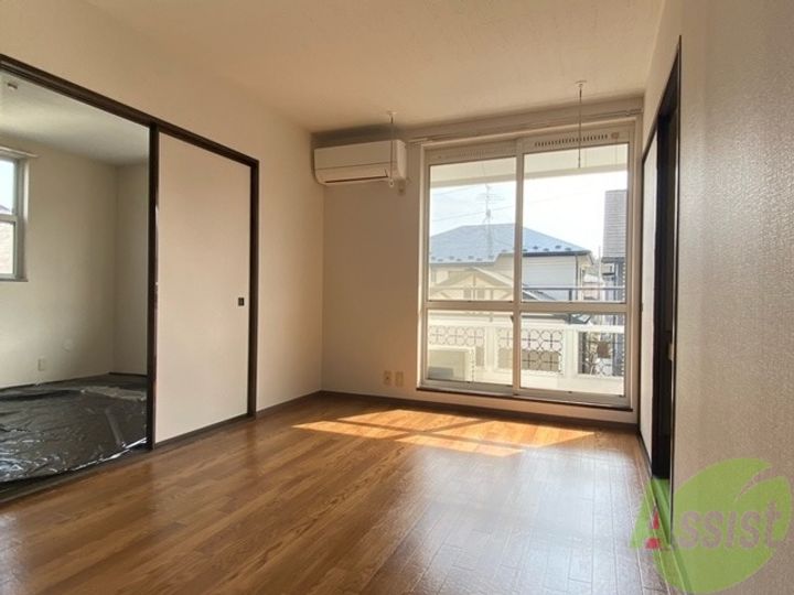 クオリティパレスAの居間