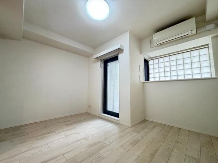 レジディア高円寺の居間