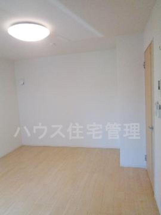 大阪府茨木市春日1(アパート)の賃貸物件の居間