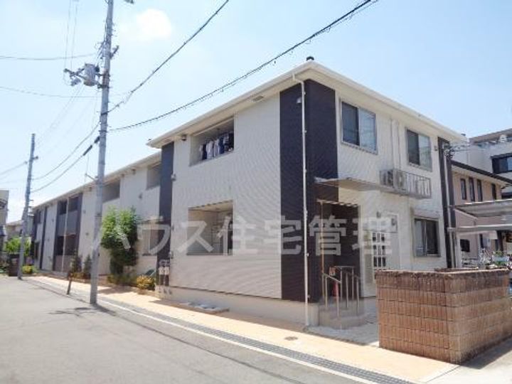 大阪府茨木市春日1(アパート)の賃貸物件の外観