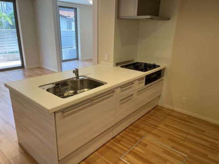 シャーメゾンローツェ国府のキッチン