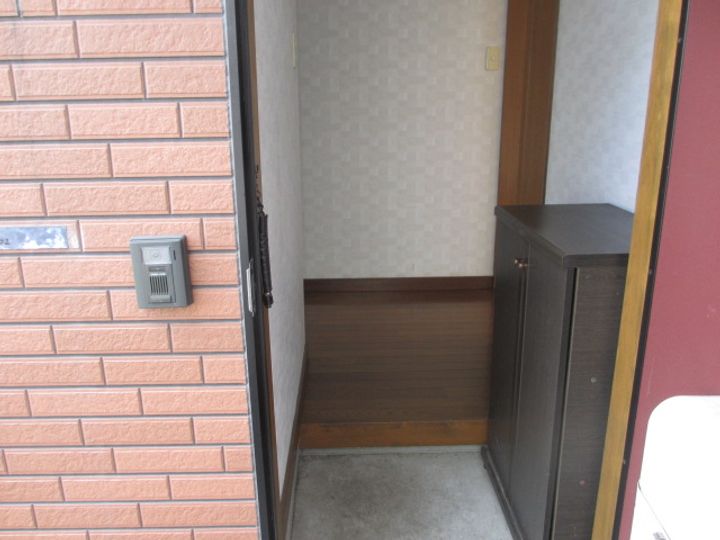 コーポ風物語の玄関