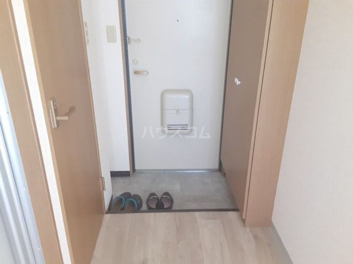 アルバティアラの玄関