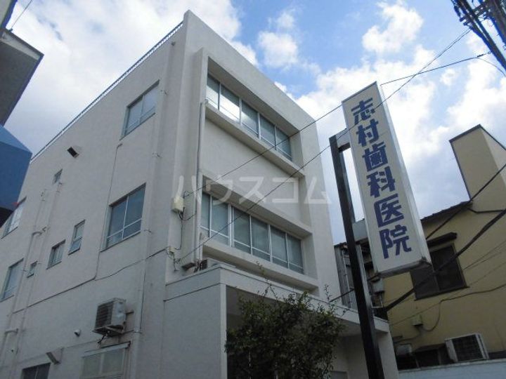 アルバティアラの周辺