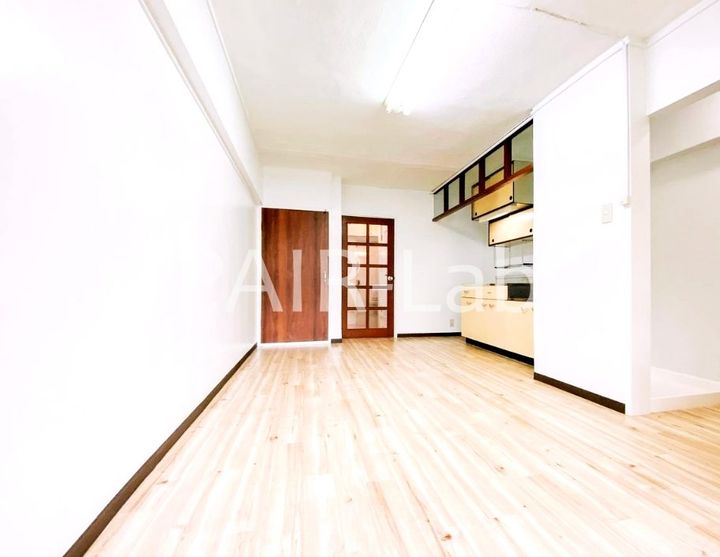 ビレッジハウス書写台1号棟の居間