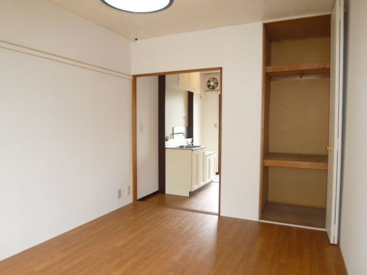 クローバーハイツの内装