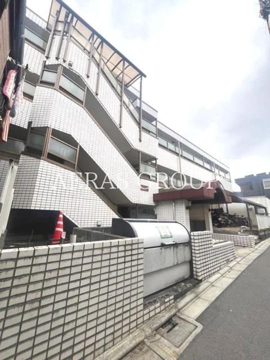 トラスティ鷺宮の外観