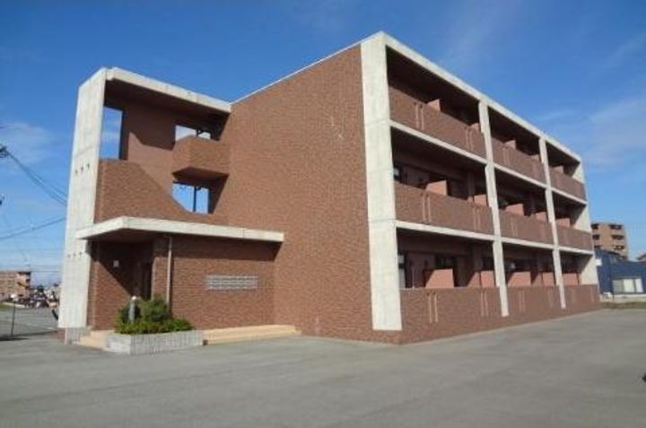 ルネスクレールの外観