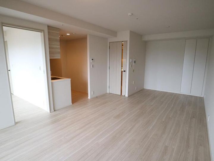 東京都渋谷区神宮前2(マンション)の賃貸物件の居間