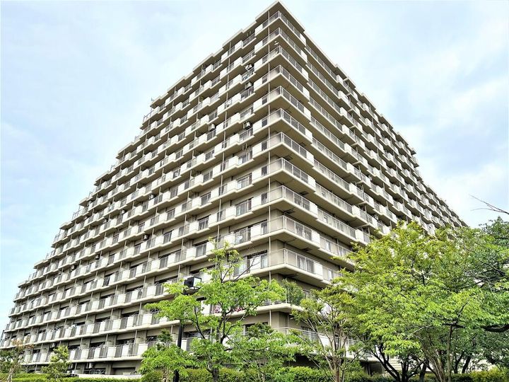 エルシティ新浦安の外観