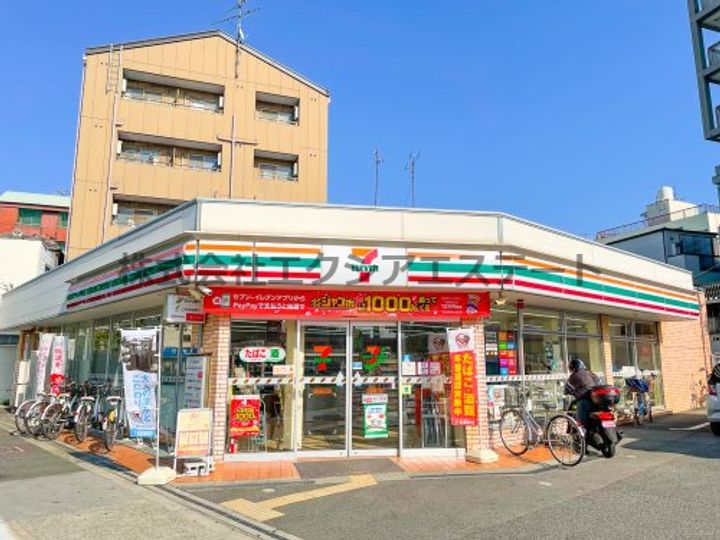 ル・パピヨンの周辺