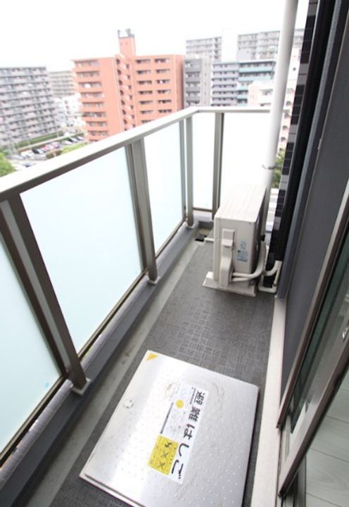 LUMEED横浜阪東橋の内装