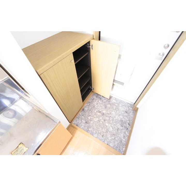 アイコーポ江川の玄関