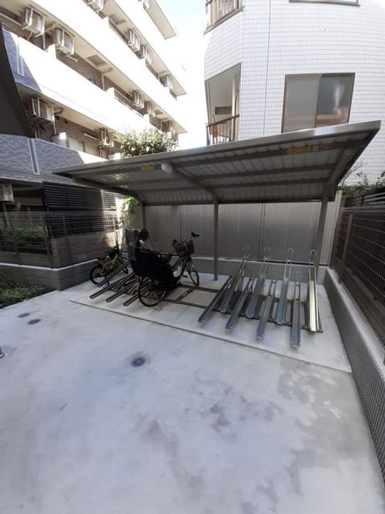 東京都板橋区東新町1(マンション)の賃貸物件の地図