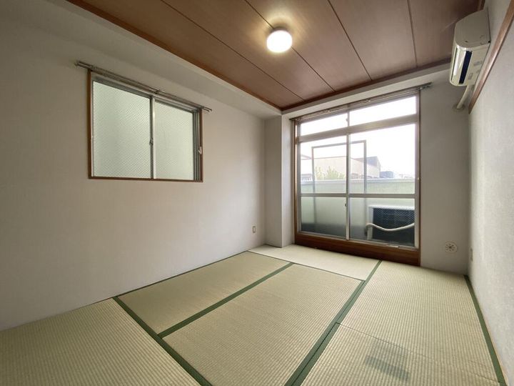 小田ビルの内装
