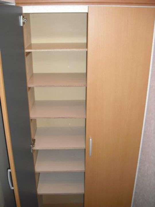 Mハイツ寿5の玄関