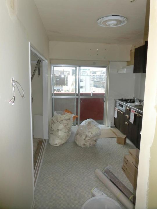 神奈川県横浜市西区久保町(マンション)の賃貸物件の居間