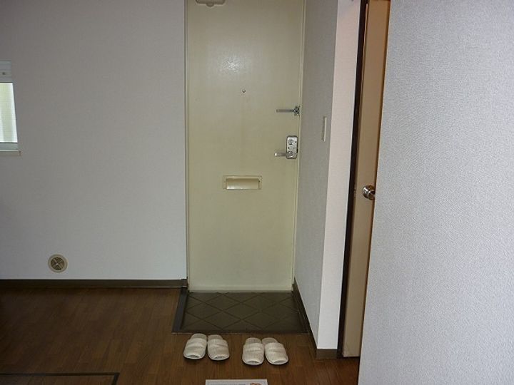 神奈川県相模原市南区当麻(アパート)の賃貸物件の玄関