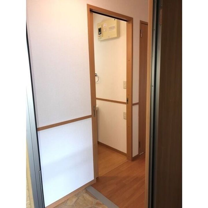 メゾン・きらめき C棟の玄関