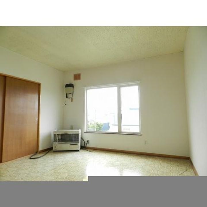 桂マンションの居間