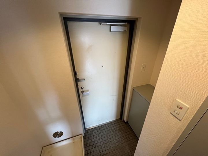 87gメゾンマスイの玄関