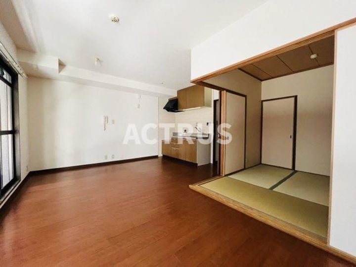 大阪府大阪市阿倍野区松虫通2(マンション)の賃貸物件の居間