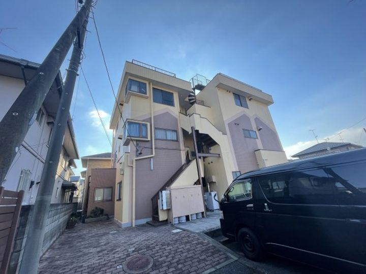 柴崎ハイツの外観