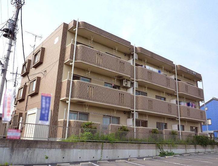 ユーミー美宝の外観