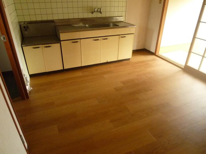 長崎県長崎市田上2(マンション)の賃貸物件の居間