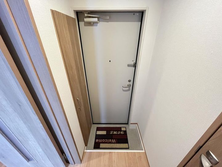 サマルカンド大和町の玄関