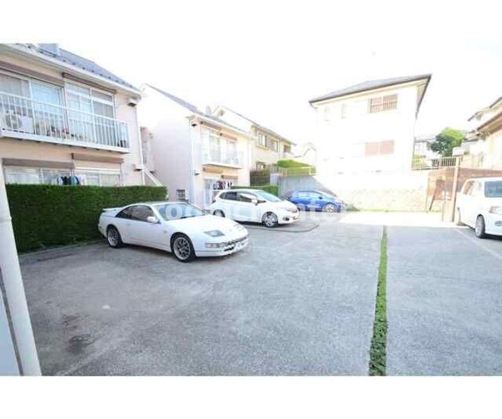 エステートピア荒井の地図