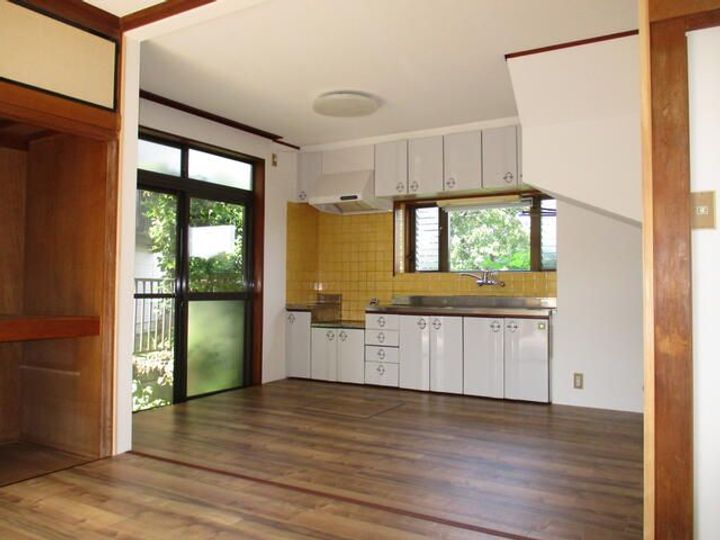 神奈川県横須賀市南浦賀(一戸建)の賃貸物件の居間