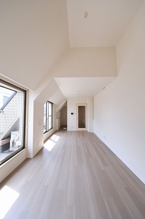 東京都港区南麻布5(マンション)の賃貸物件の居間