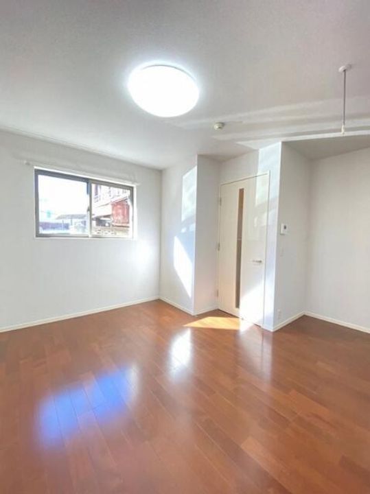 コーラルの居間