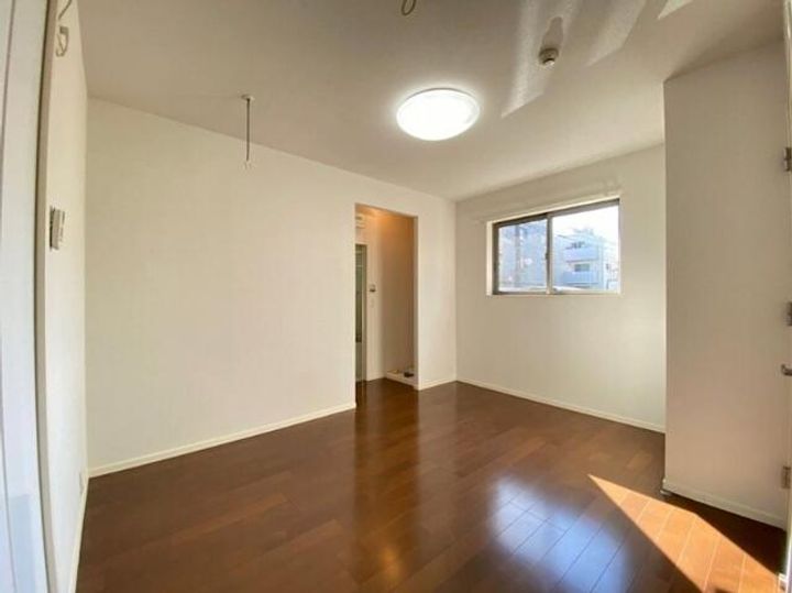 コーラルの居間