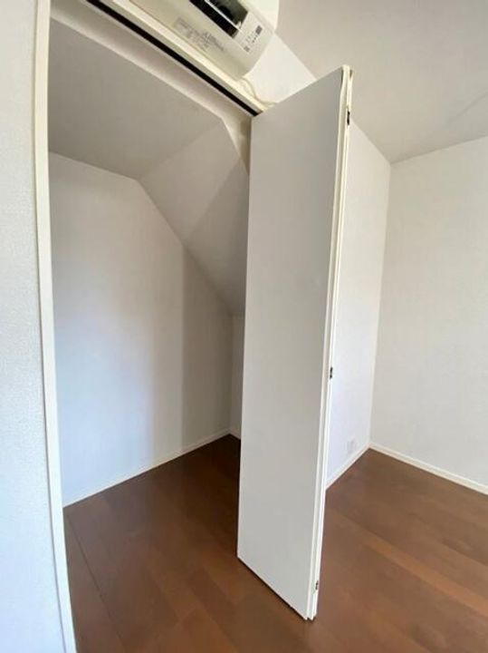 コーラルの内装