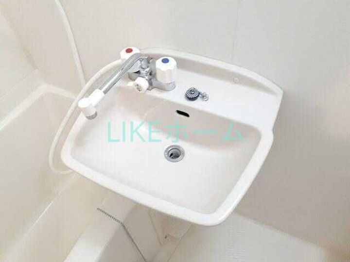 シャトルOMI 2の内装