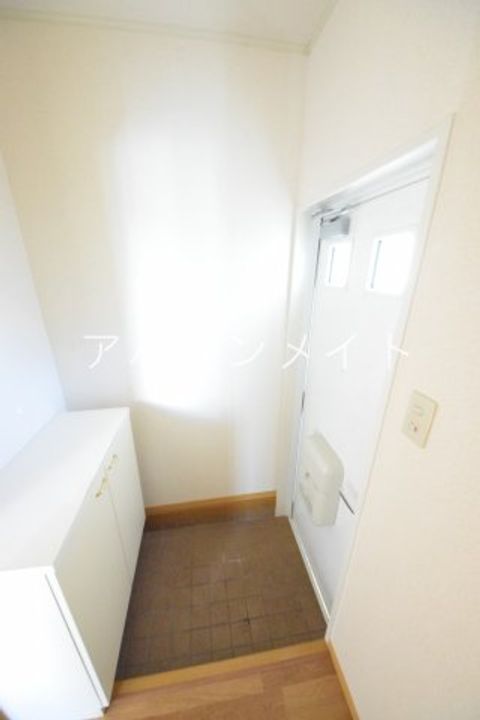 神奈川県横浜市泉区中田北3(一戸建)の賃貸物件の玄関