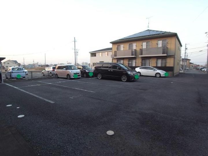 ファミーユ高桑の地図