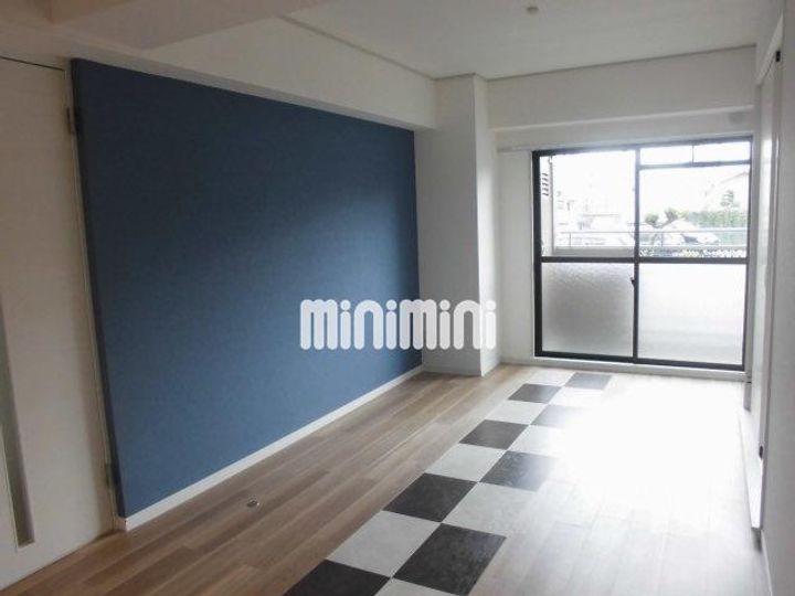 メゾン河村の居間