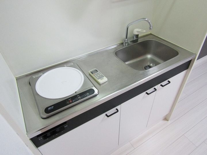 エヌエムトレーズのキッチン