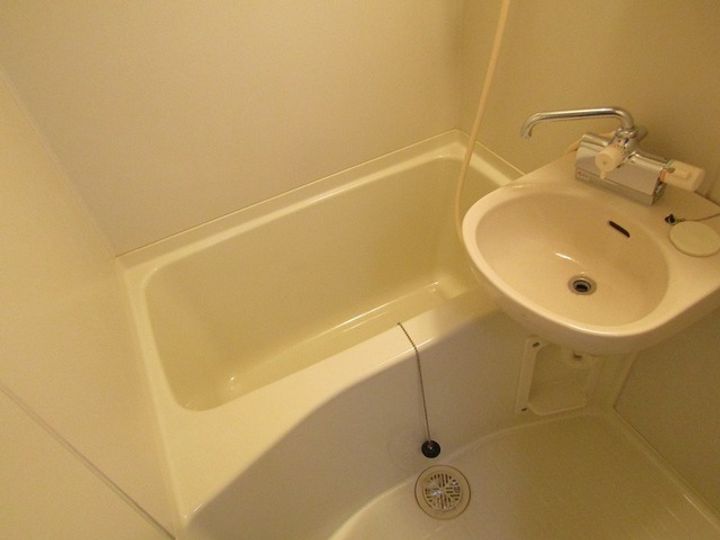 エヌエムトレーズの風呂