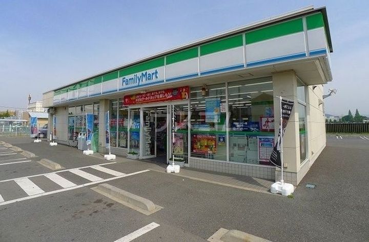 アーバンの周辺