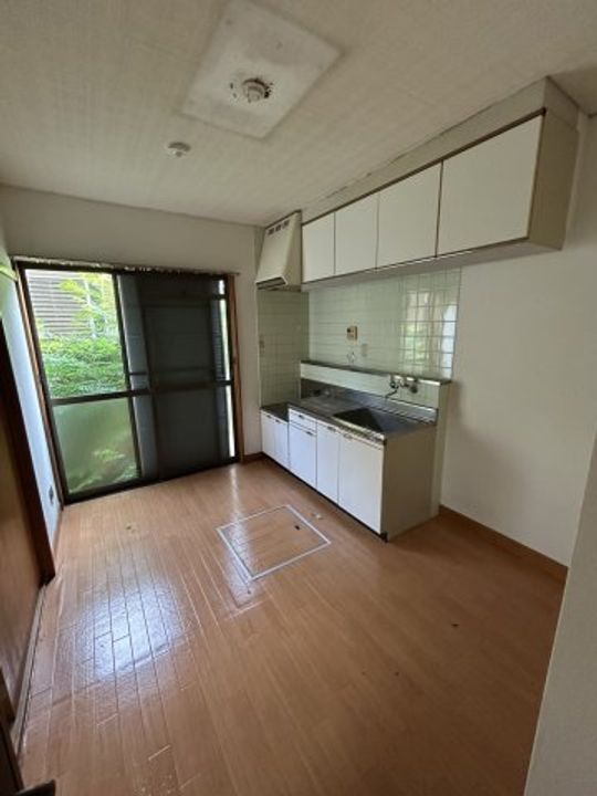 サニーガーデンの居間
