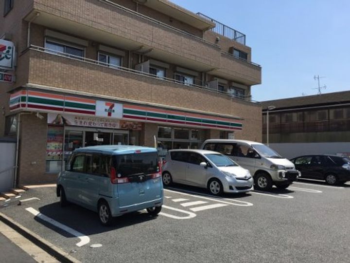 サニーガーデンの周辺