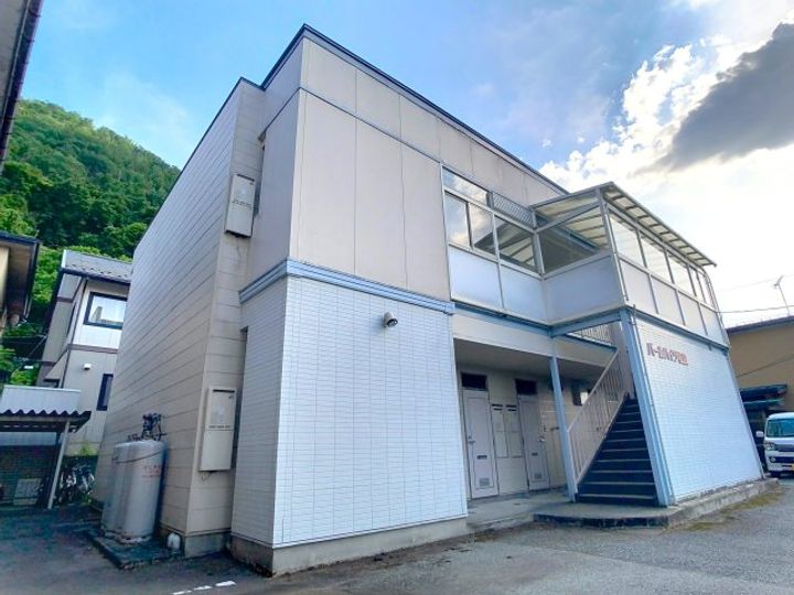 パールハイツ松波の外観