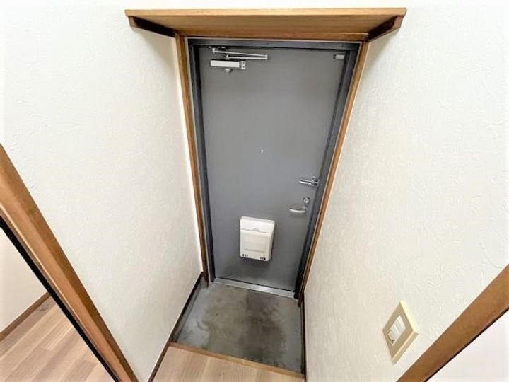 グレイスヤマダの玄関