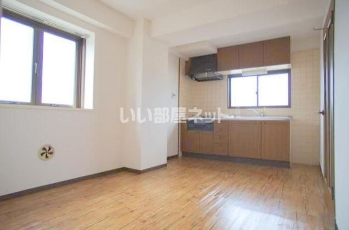 広島県広島市安佐南区西原2(マンション)の賃貸物件の居間